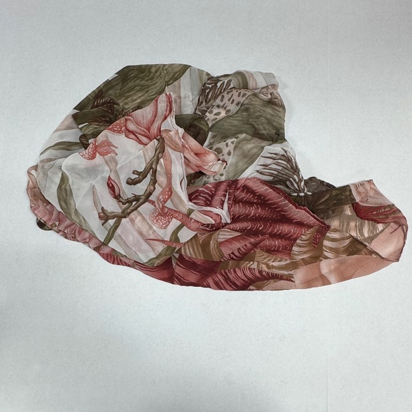 Jim Thompson Luxury Floral Print Silk Square Scarf - Size 44" x 44" -NEW in Bag. - Picture 12 of 15